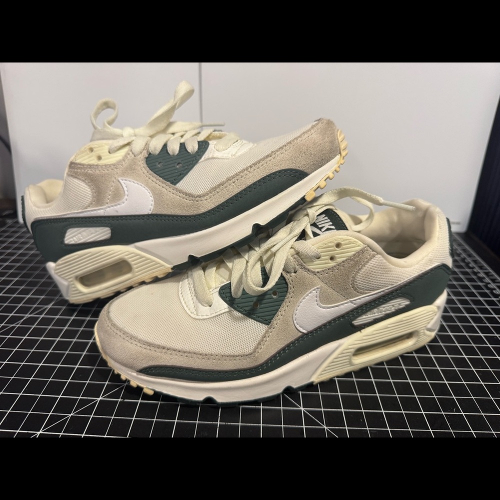 Nike Air Max 90 Sail Vintage Green